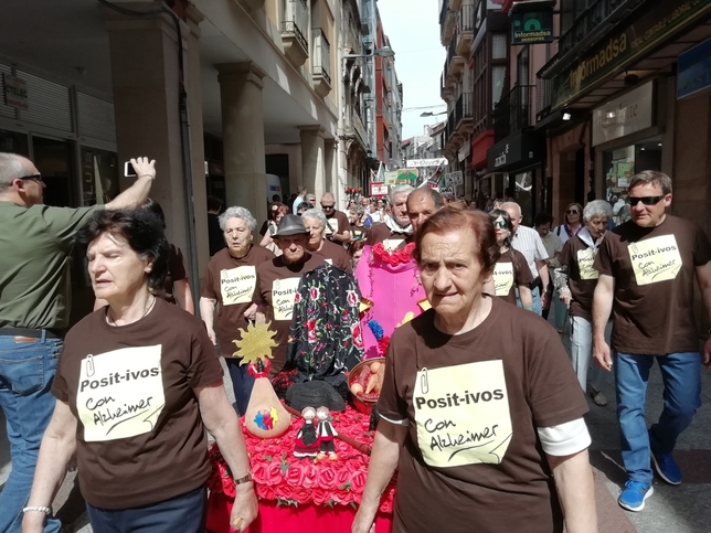 Alzheimer Soria celebra su particular desfile de San Juan