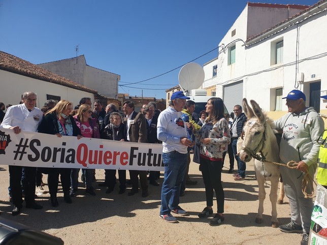 Arranca el viaje del alcalde de Torrubia a pie a Calatayud 
