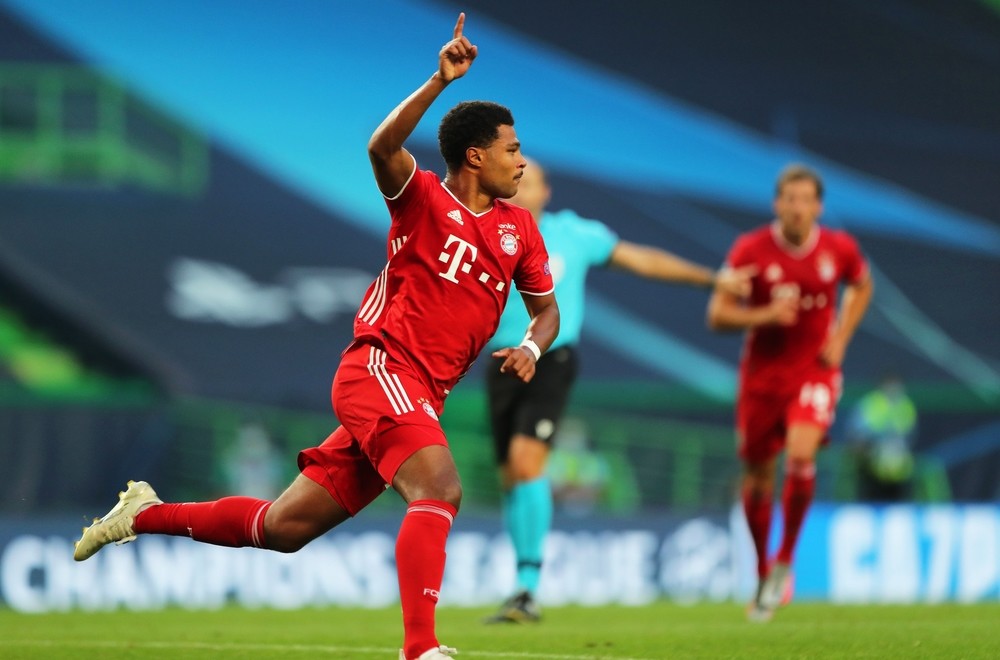 Gnabry zanja el debate, el Bayern a la final