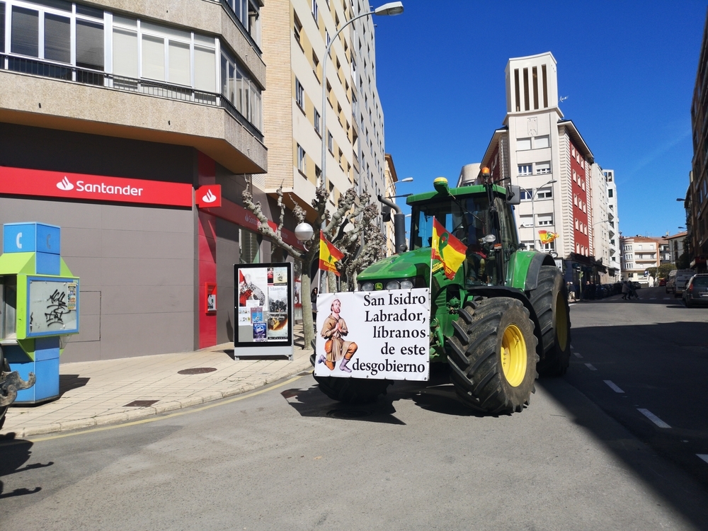 El campo unido protagoniza una tractorada histórica en Soria