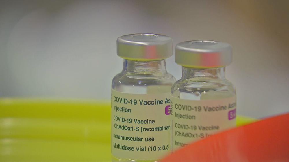 Los vacunados con AstraZeneca piden no mezclar con Pfizer