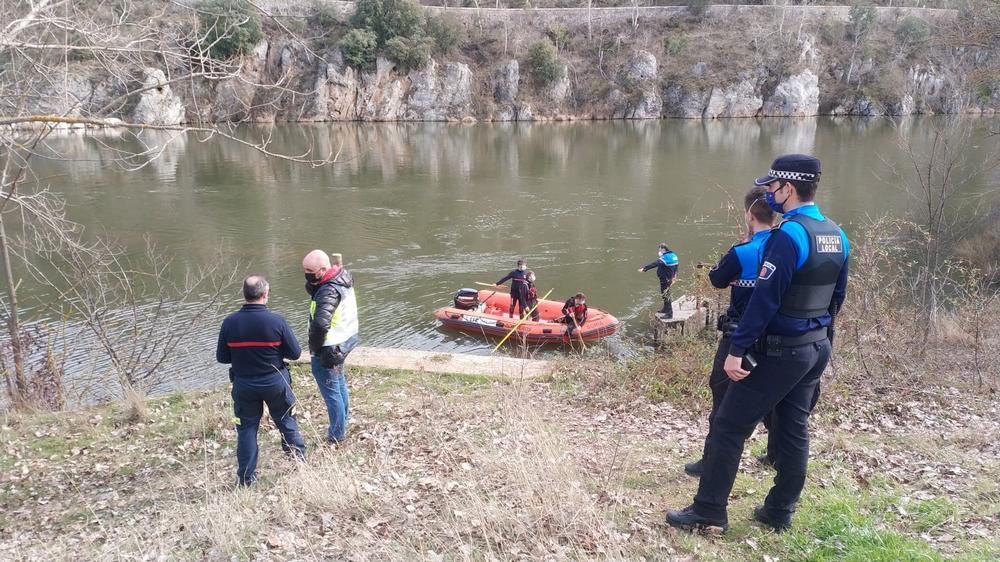 Desaparece un hombre de 20 años que nadaba en el Duero