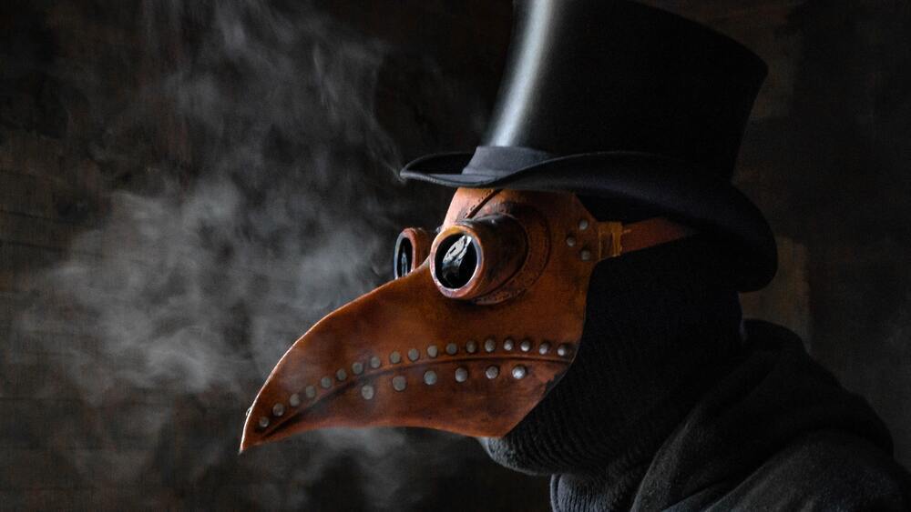 Así evolucionó la máscara del doctor de la peste