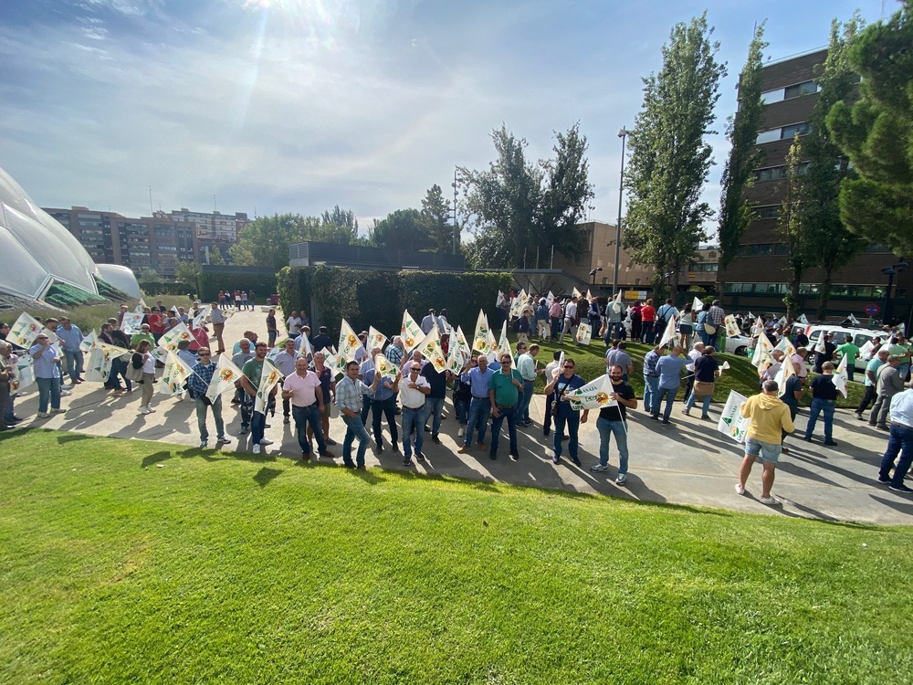 Los manifestantes sorianos esta mañana en Valladolid. 