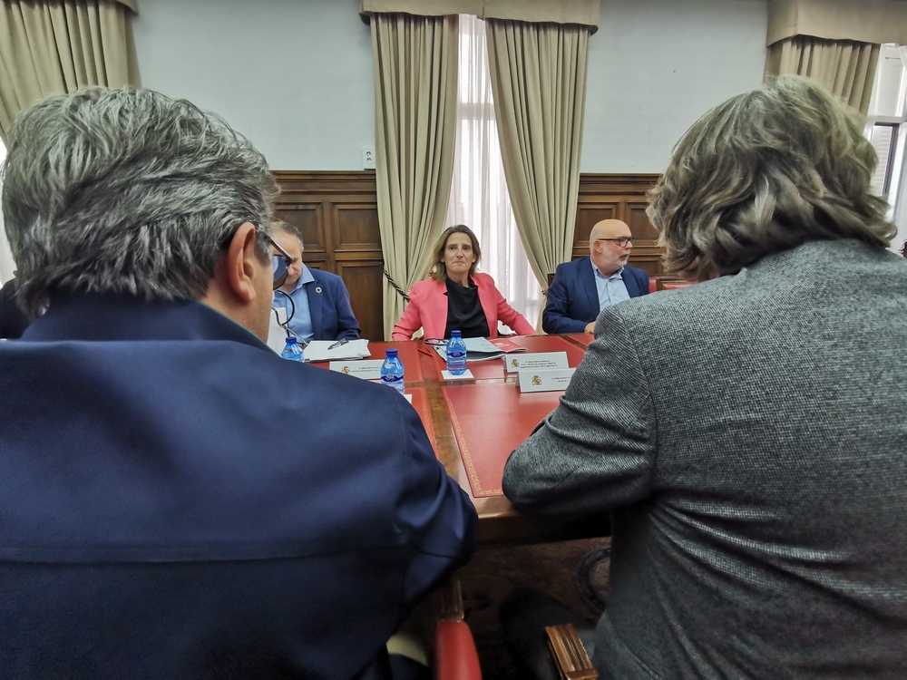 Voces en el PSOE piden ayudas máximas en la fiscalidad