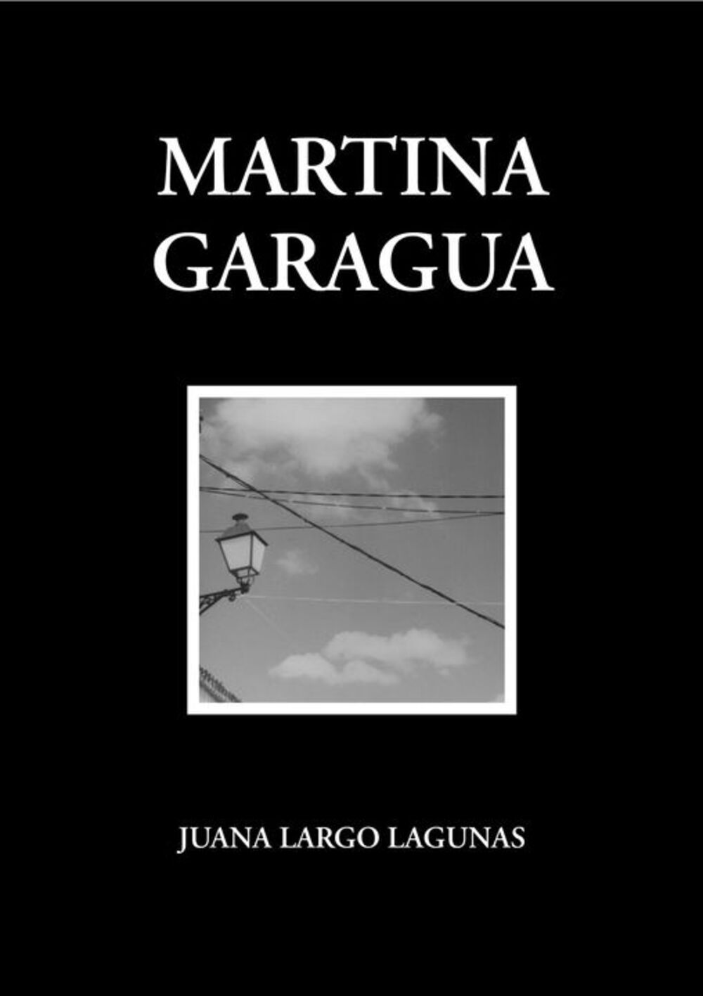 Juan Largo publica su nueva novela 'Martina Garagua'.