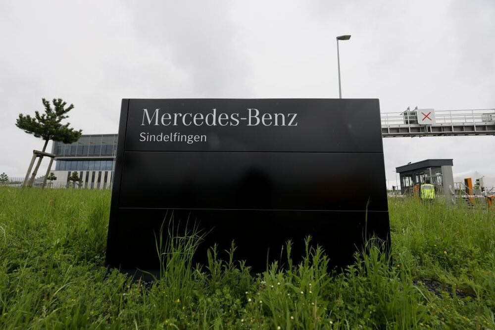 Un muerto en un tiroteo en una planta alemana de Mercedes
