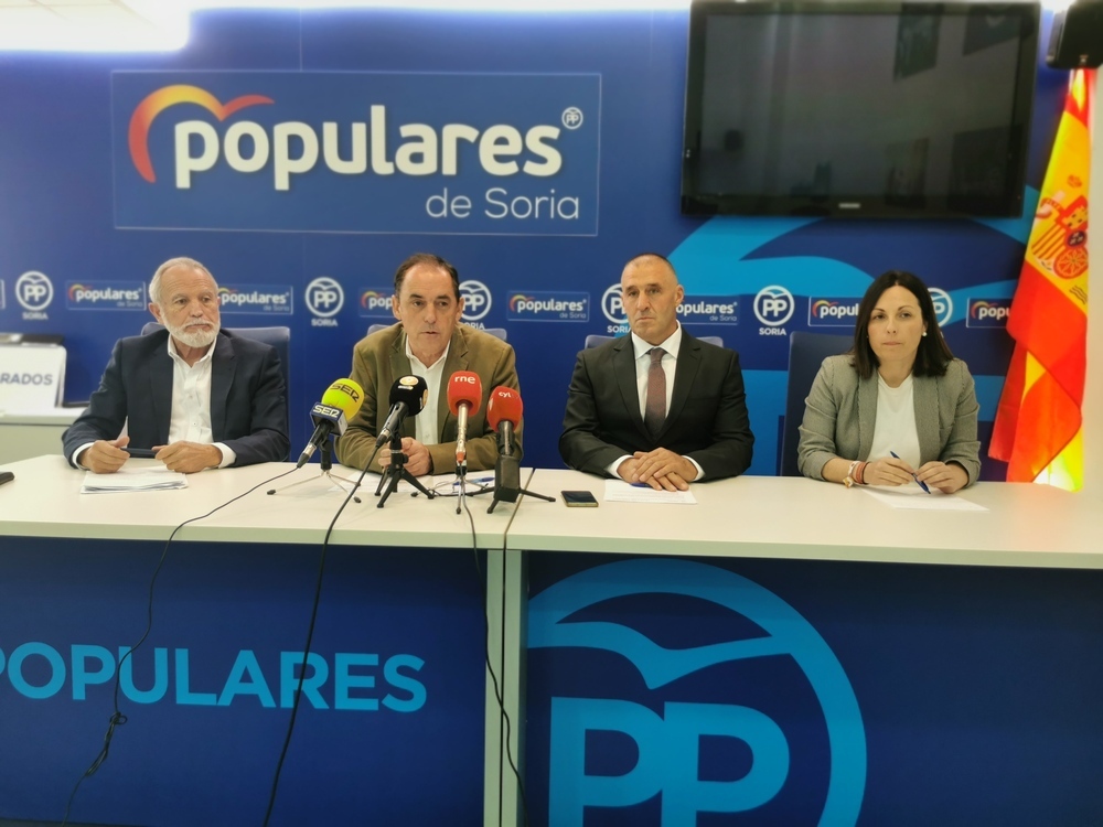28M: El PP presenta al candidato de Almazán, Santiago García