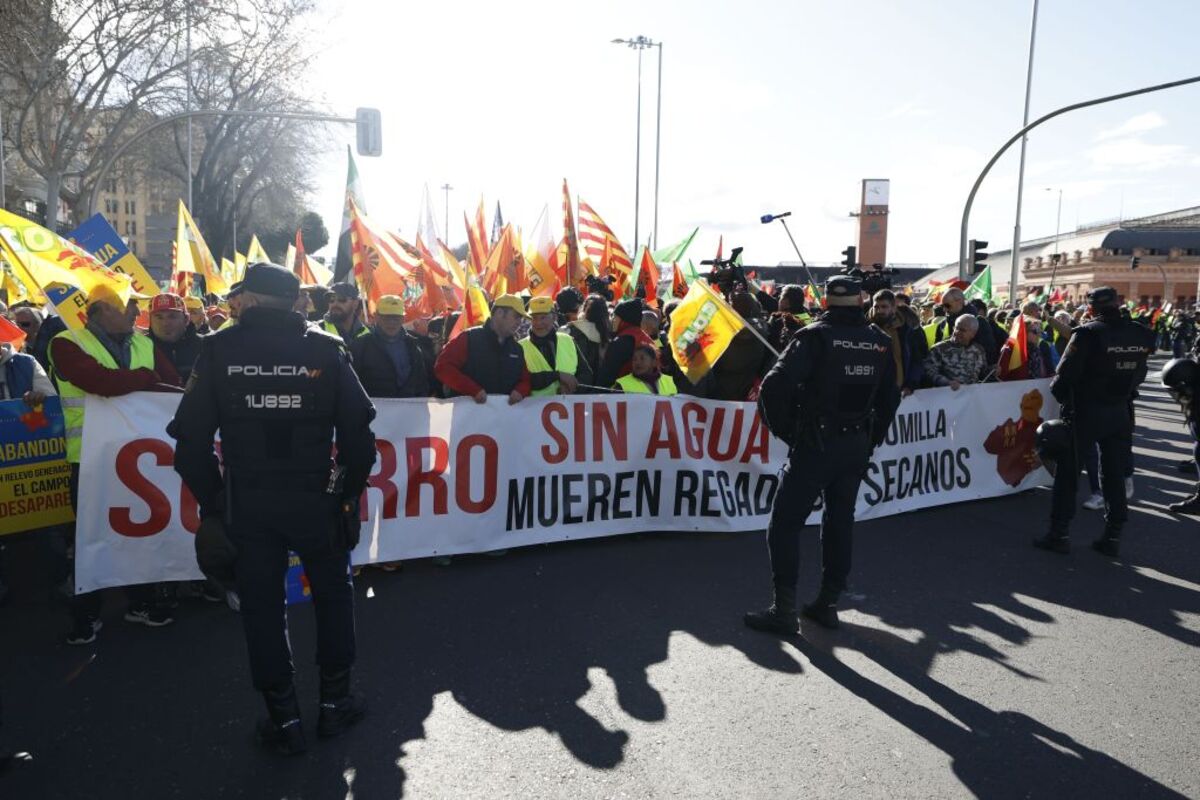 Una tractorada en Madrid y cita clave en la UE: así arranca la tercera semana de protestas  / J.J. GUILLÉN