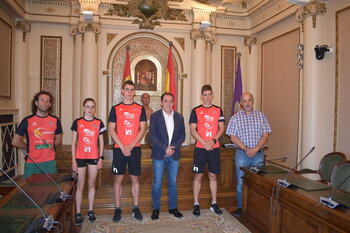 La Diputación celebra el ascenso del Club Triatlón Soriano