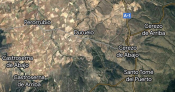 Muere una mujer tras chocar un coche y un camión en Segovia