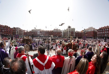 Los fieles arropan el Encuentro en Valladolid