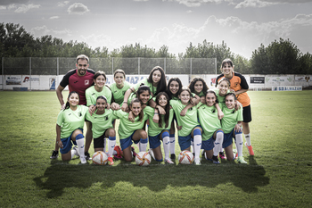 Almazán forma su primer equipo femenino de fútbol