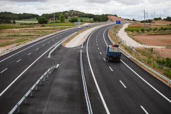16 ofertas para el tramo de la A15 entre Fuensaúco y Villar