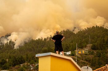 El fuego de La Palma llega a La Caldera de Taburiente