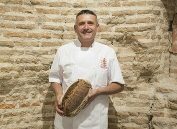 Fierro vuelve a El Burgo para compartir técnicas de panadería