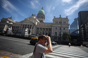 El Congreso de Argentina aprueba la polémica 'ley ómnibus'
