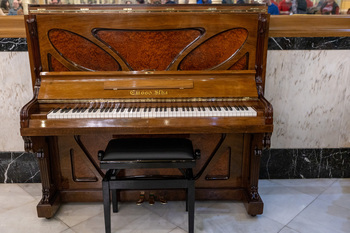 El Casino alberga el piano Cussó más antiguo de CyL
