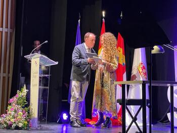 Diputación entrega Premios de Poesía Leonor y Gerardo Diego