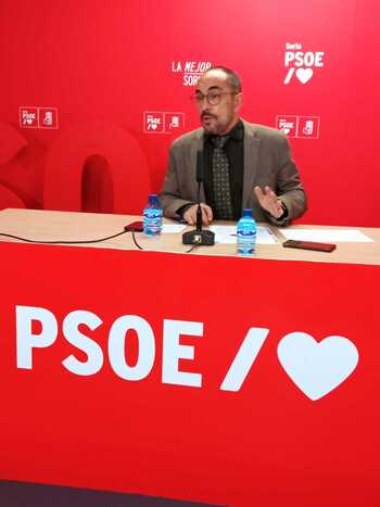 Rey valora la gestión del PSOE de la tarifa plana  autonómos