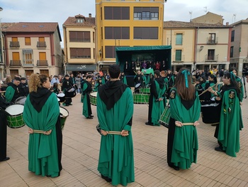 En Almazán ya suenan los tambores, las cornetas y el bombo